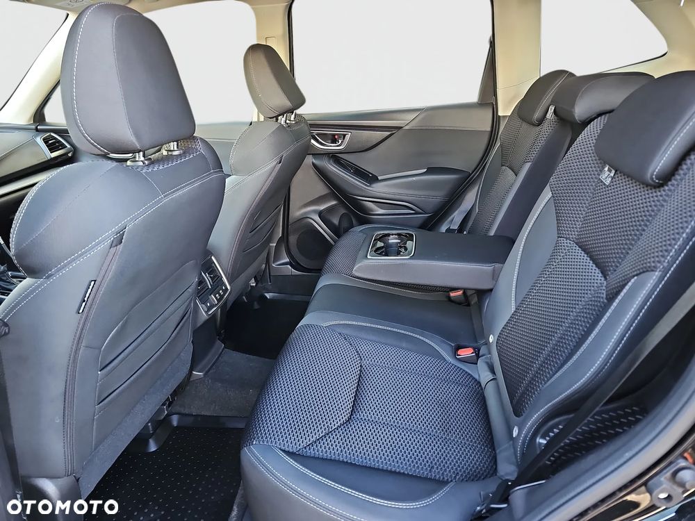 Subaru Forester 2.0i-L Exclusive (EyeSight) Lineartronic - 25