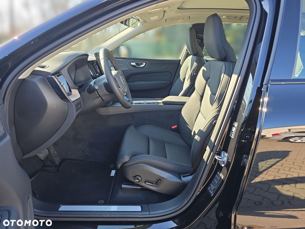 Volvo XC 60 B5 B AWD Ultra Dark - 13