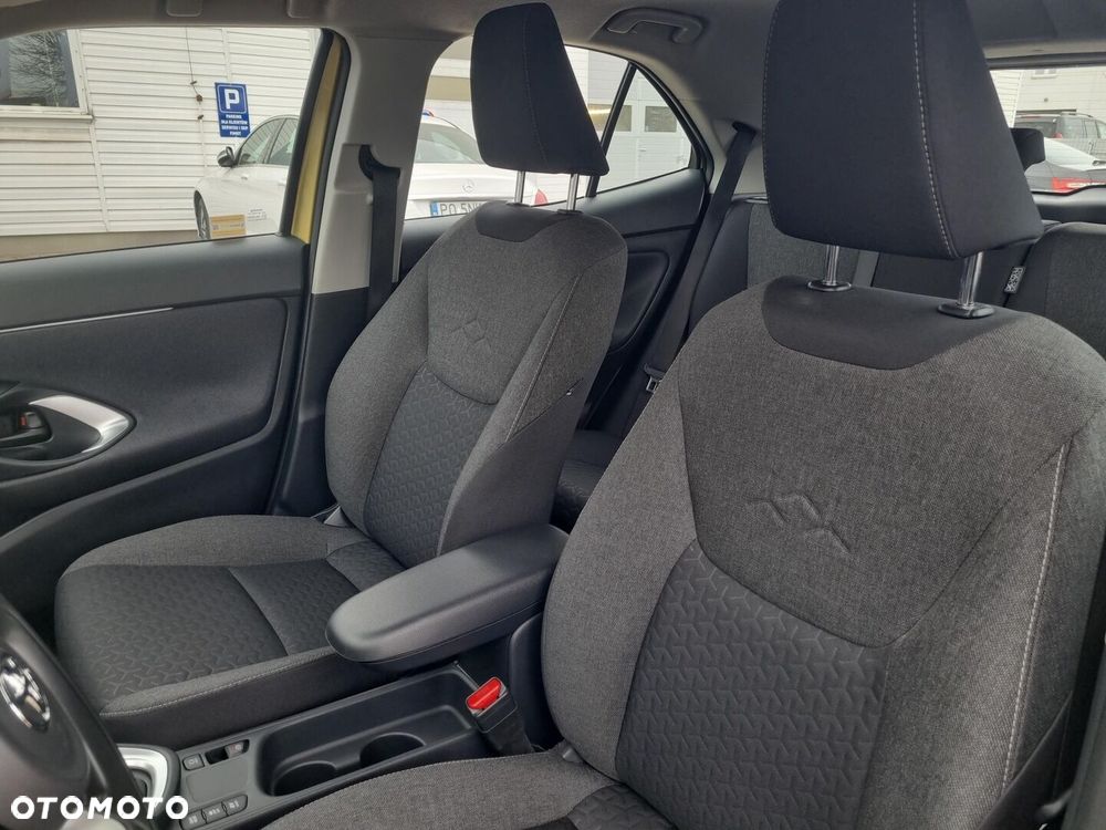 Toyota Yaris Cross Hybrid 1.5 Comfort - 16