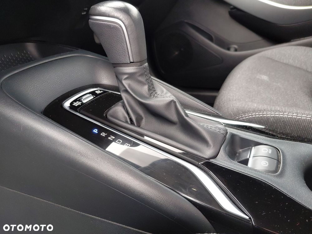 Toyota Corolla 1.8 Hybrid Comfort - 24