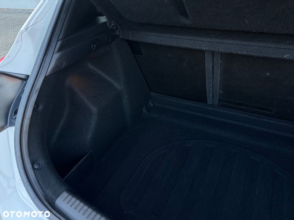 Hyundai i30 - 32