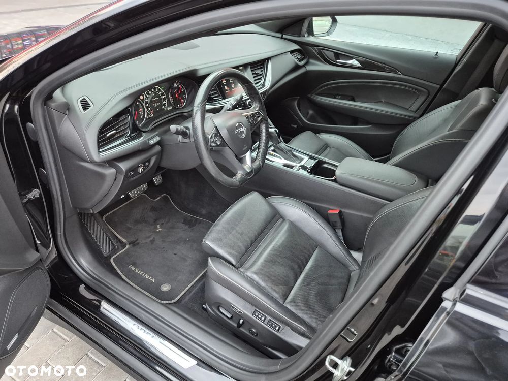 Opel Insignia 2.0 T 4x4 GSi S&S - 24