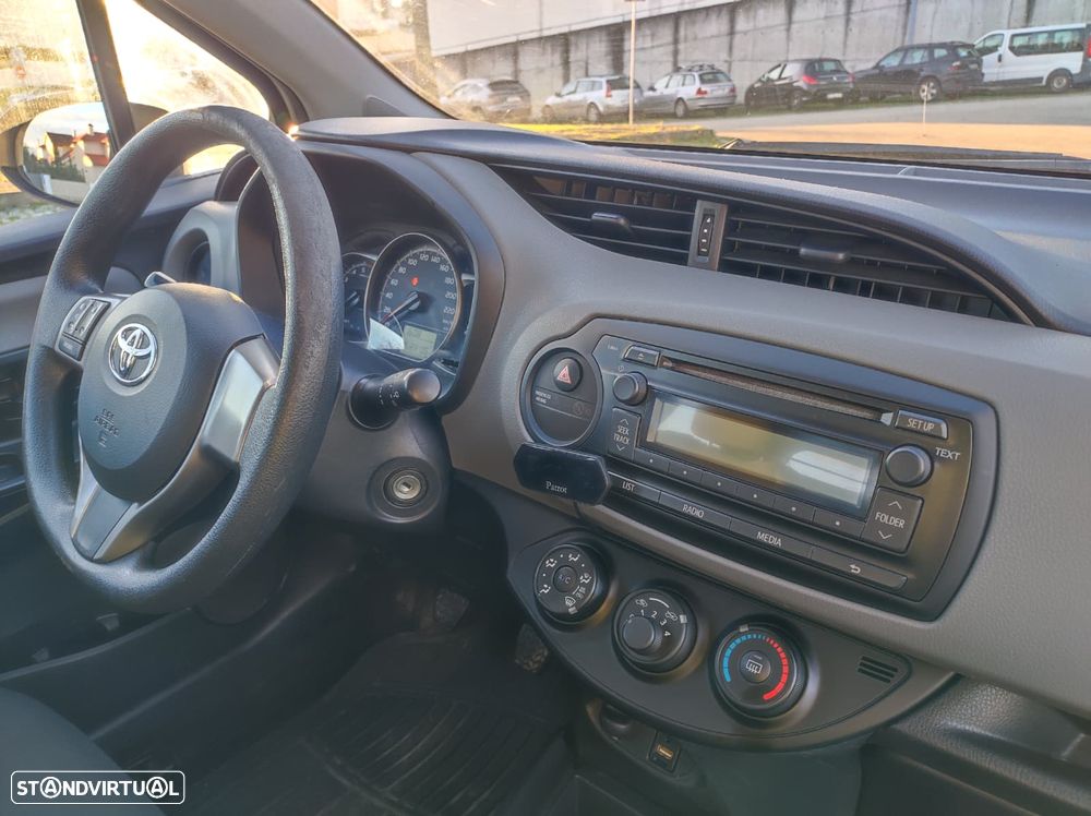 Toyota Yaris - 9