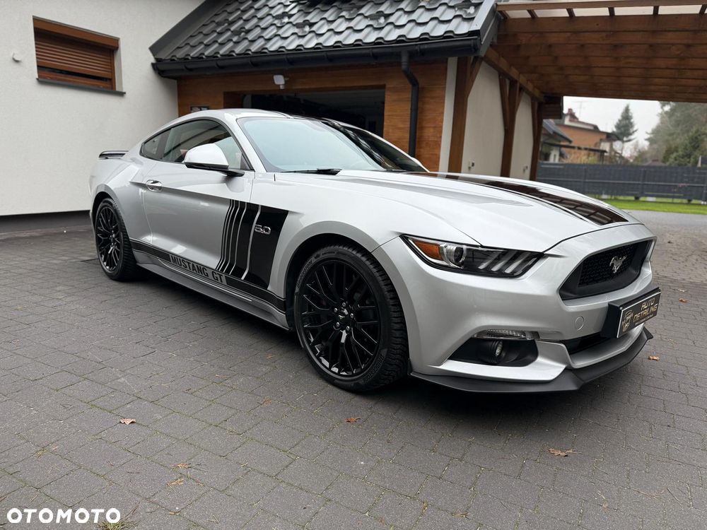 Ford Mustang - 1