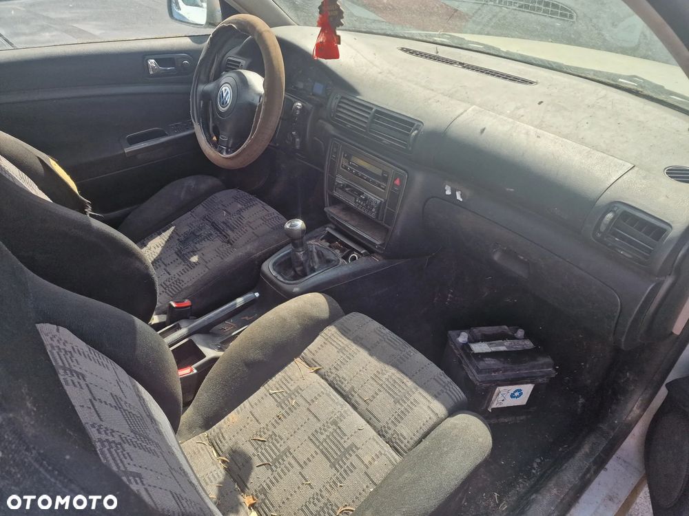 Volkswagen Passat b5 1.9 tdi 81KW cały na części - 4