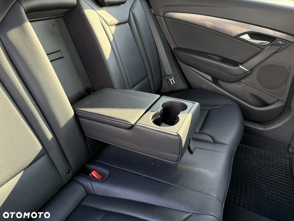 Hyundai i40 Kombi 1.7 CRDi Premium - 39