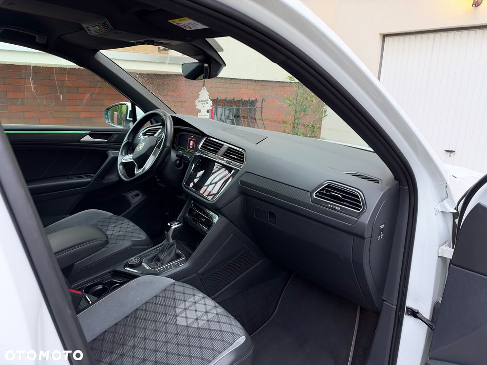 Volkswagen Tiguan - 14