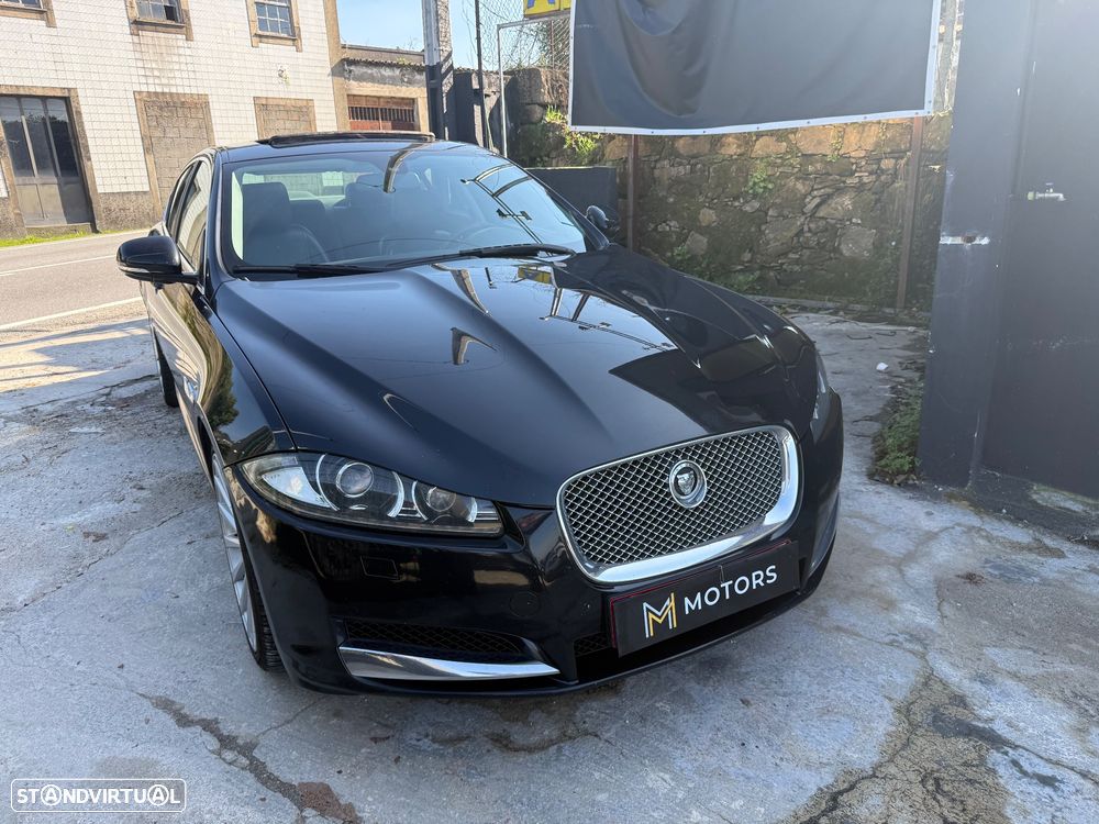 Jaguar XF 2.2 D Premium Luxury - 58