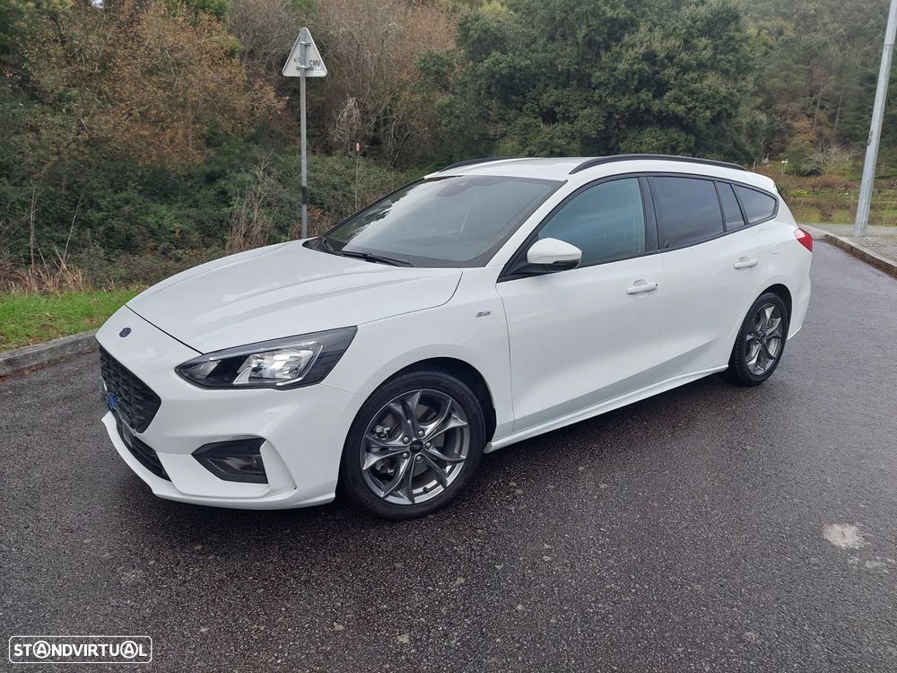 Ford Focus SW 1.0 EcoBoost MHEV ST-Line - 1
