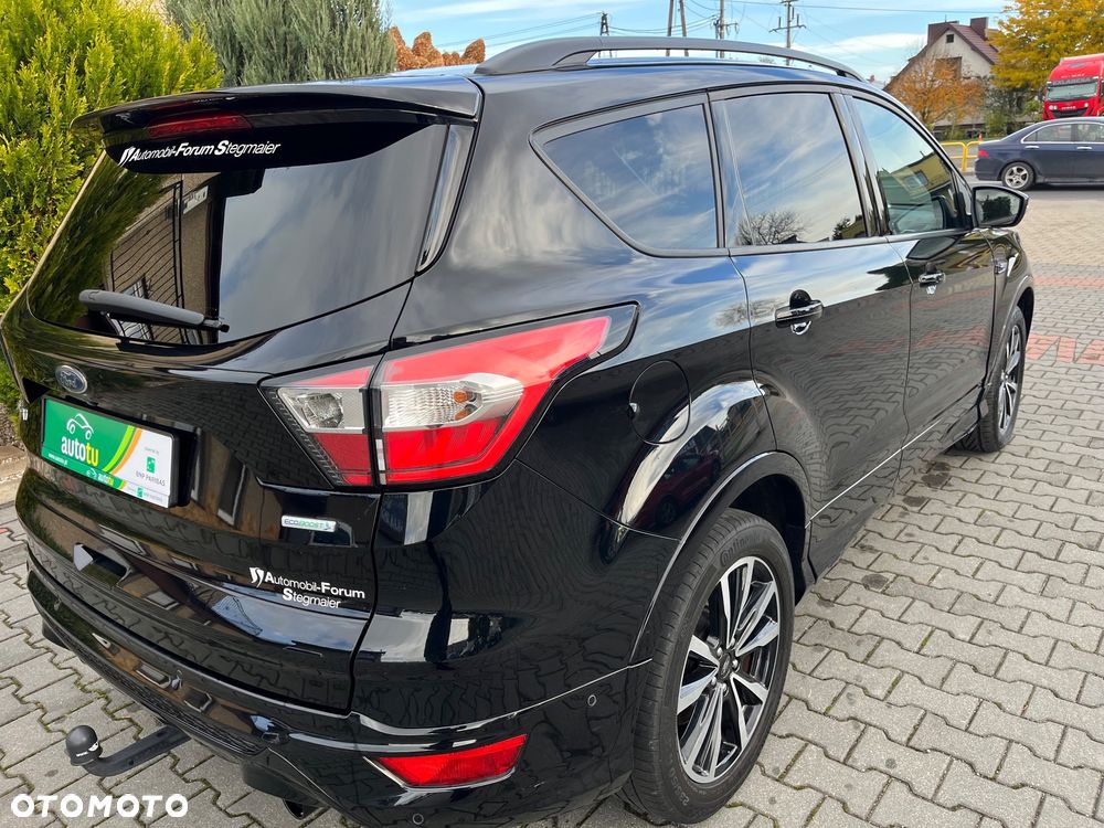 Ford Kuga 1.5 EcoBoost 2x4 ST-Line - 4