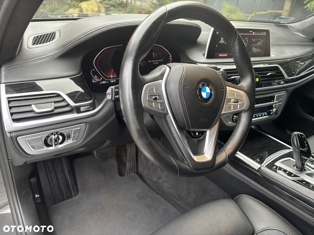 BMW Seria 7 740d xDrive - 11