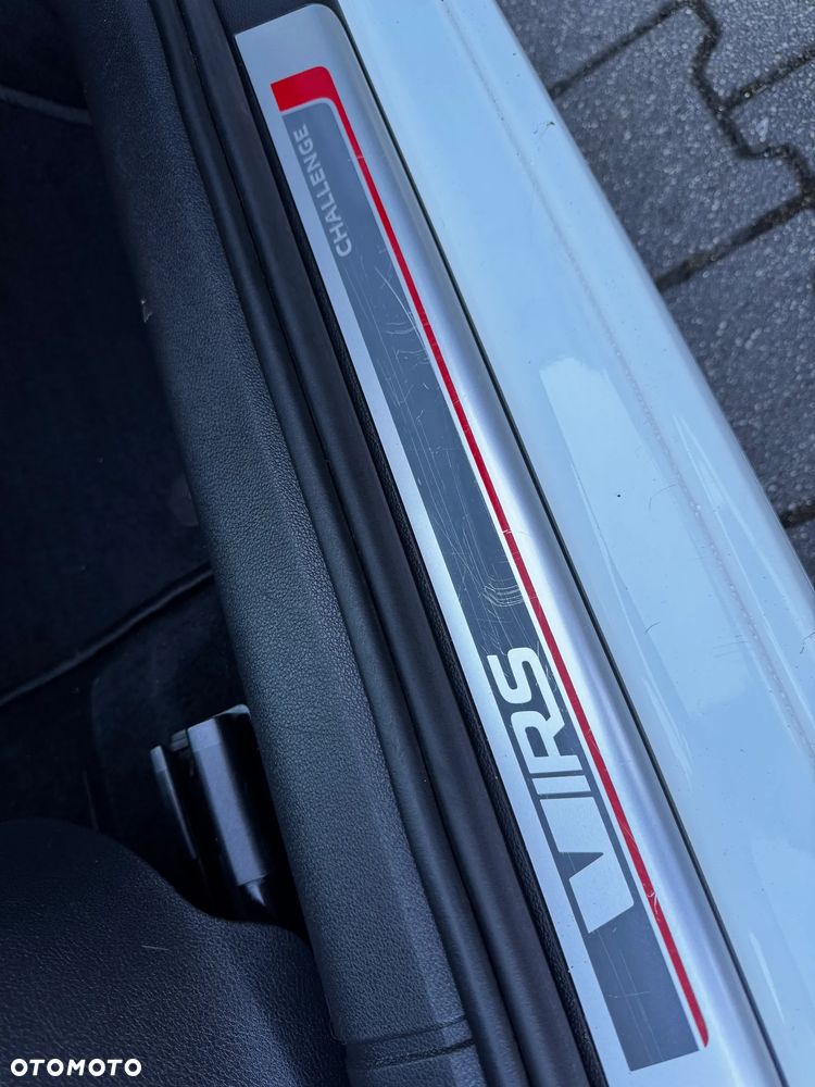 Skoda Octavia 2.0 TDI RS - 32