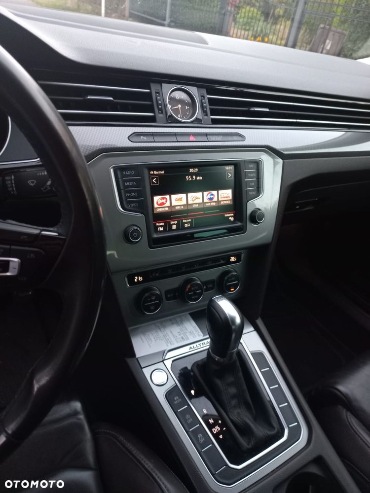 Volkswagen Passat 2.0 TDI BMT 4Mot Highline DSG - 6