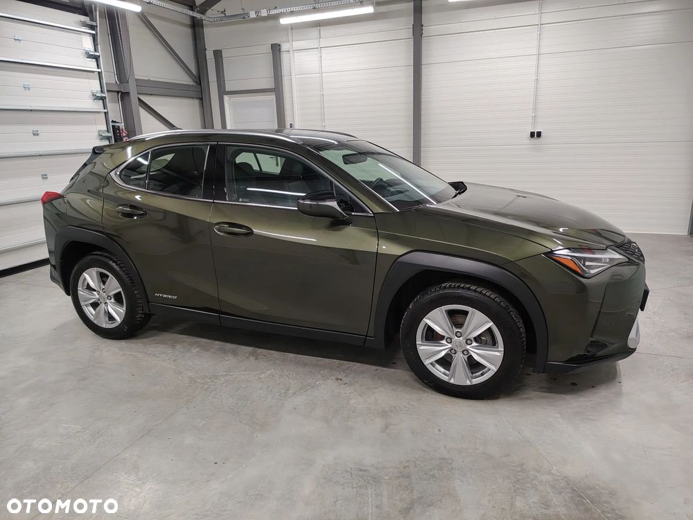 Lexus UX 250h Elegance 2WD - 17