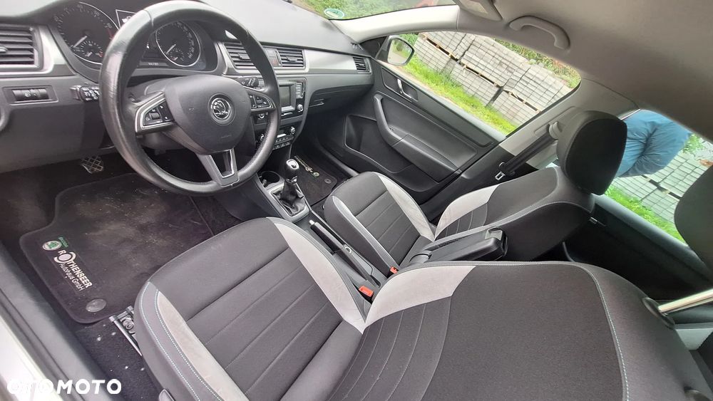 Skoda RAPID Spaceback 1.2 TSI Edition - 11