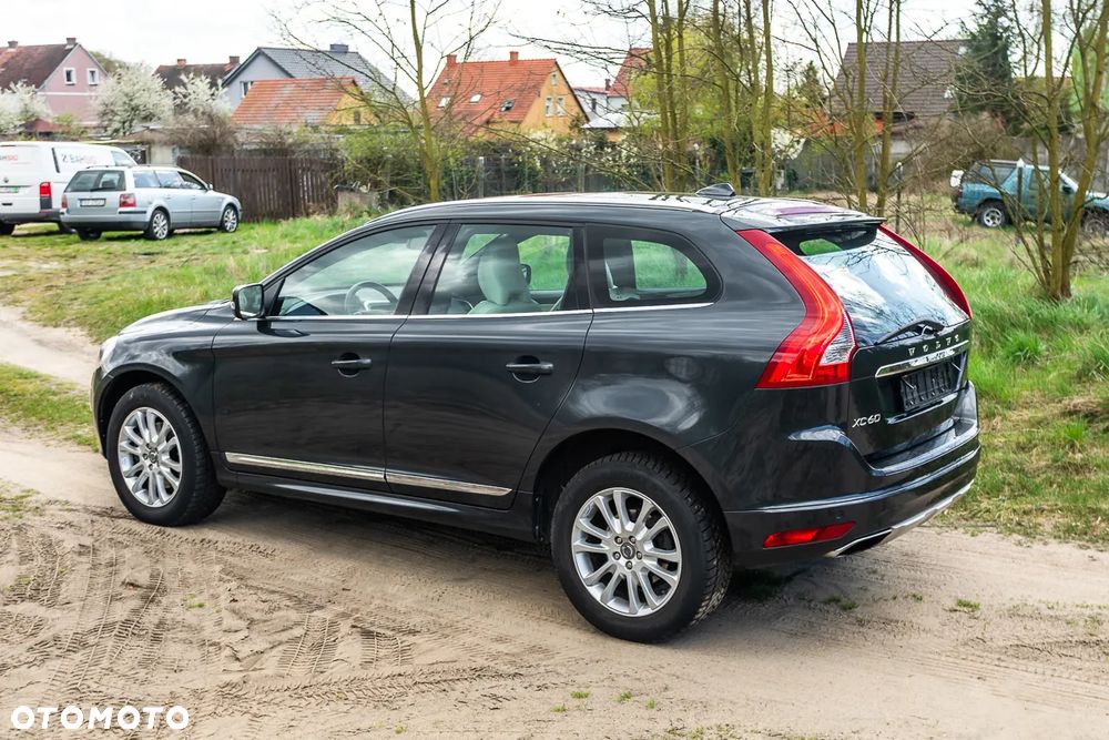 Volvo XC 60 - 6