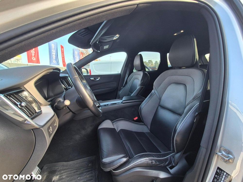 Volvo XC 60 - 25