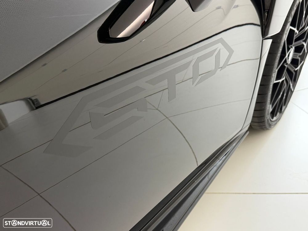 Lamborghini Huracán STO - 18