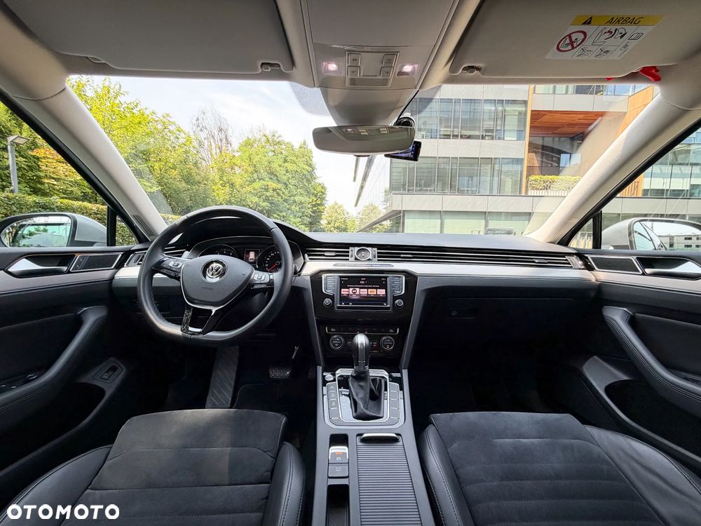 Volkswagen Passat Variant 1.8 TSI BMT Highline DSG - 17