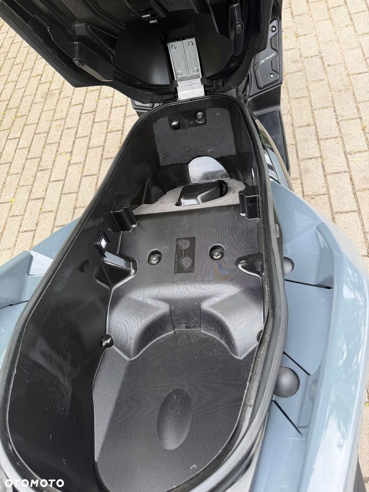 Yamaha X-max - 6