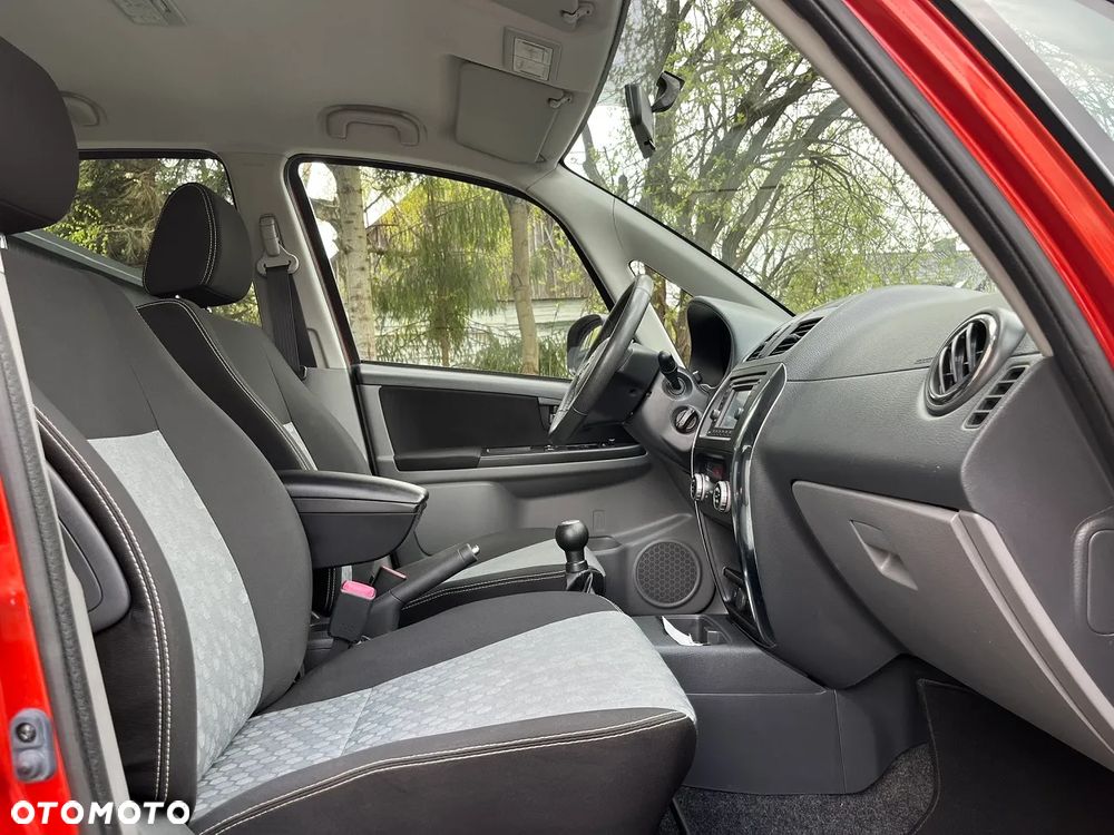 Suzuki SX4 Classic 1.6 VVT 4x4 Style - 23