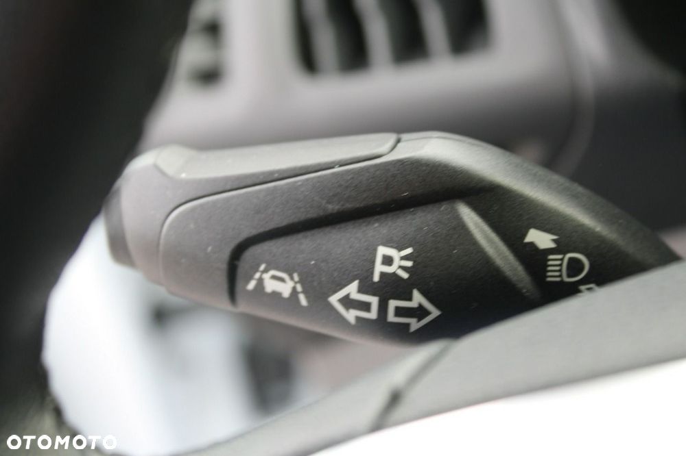Ford Tourneo Connect - 23
