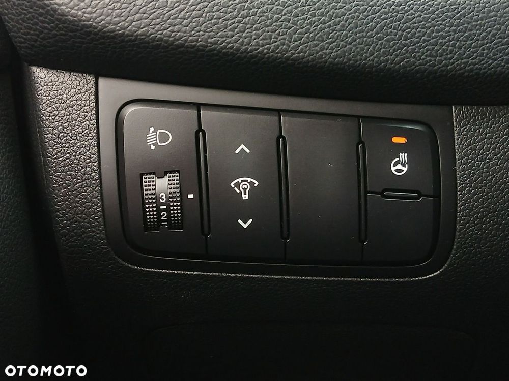 Kia Ceed 1.6 GDI Smart Plus - 29