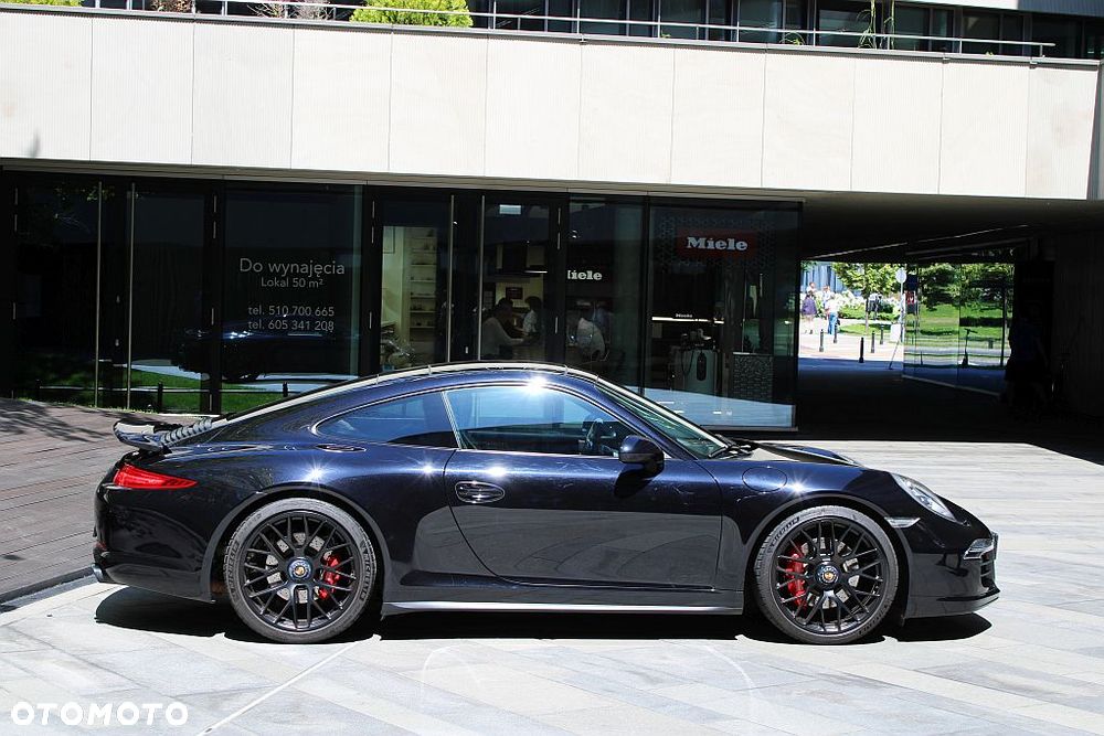 Porsche 911 Carrera 4 GTS PDK - 6