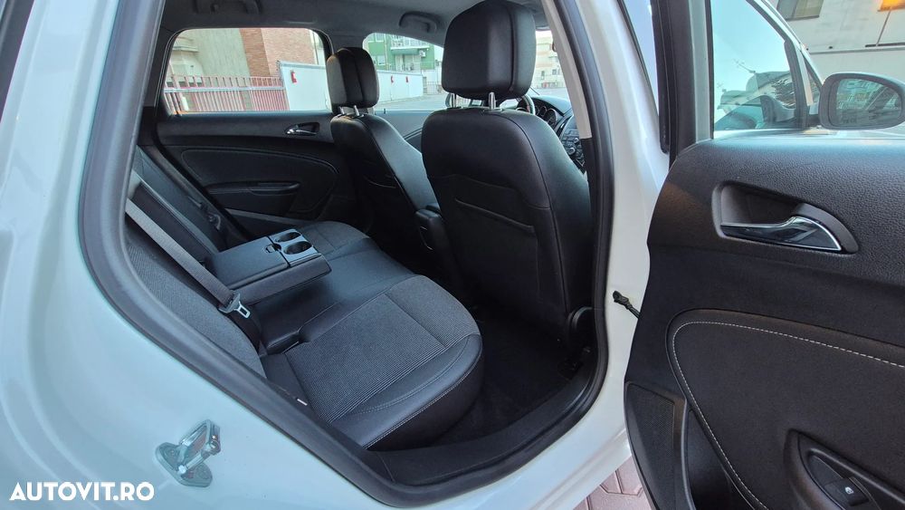 Opel Astra 1.7 CDTI Sport - 10