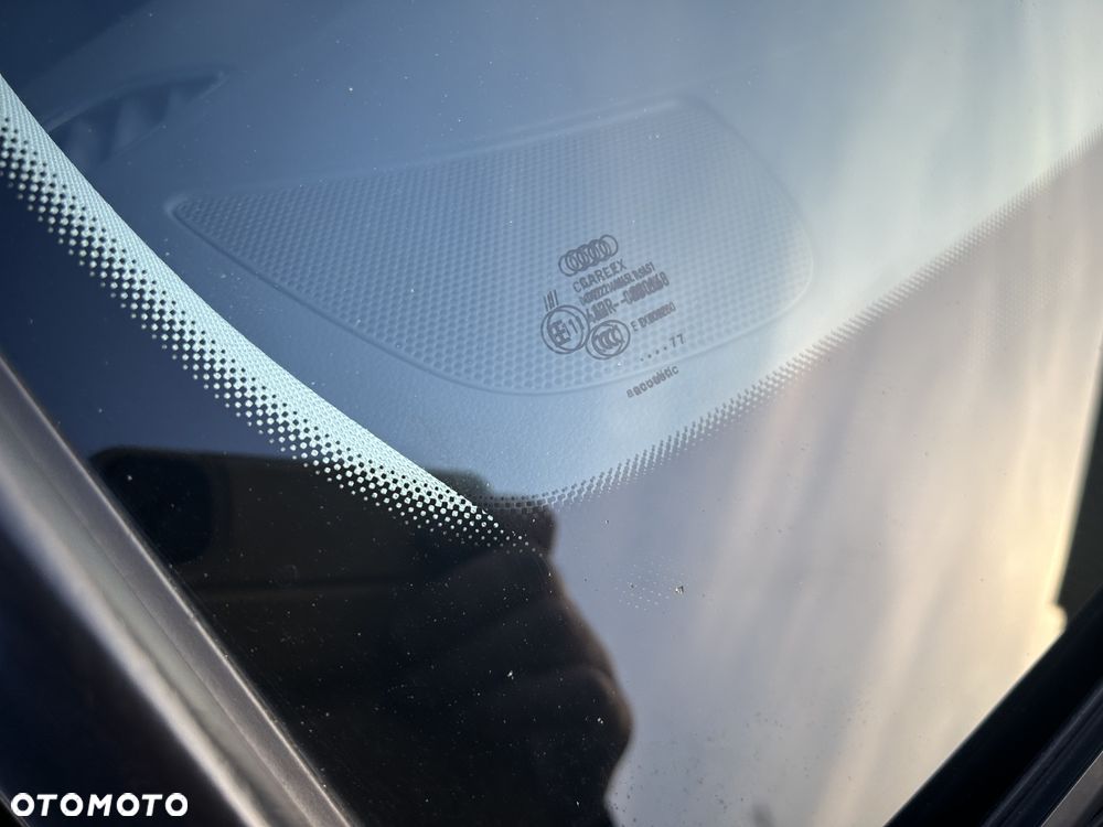 Audi A6 Avant 2.0 TDI Ultra DPF S tronic - 34