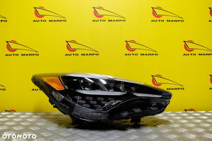 KIA STINGER 2018- REFLEKTOR LAMPA FULL LED PRAWA (J52R) USA - 2