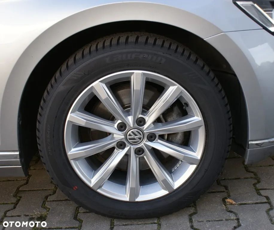 Volkswagen Passat 2.0 TDI BMT SCR Highline DSG7 - 23