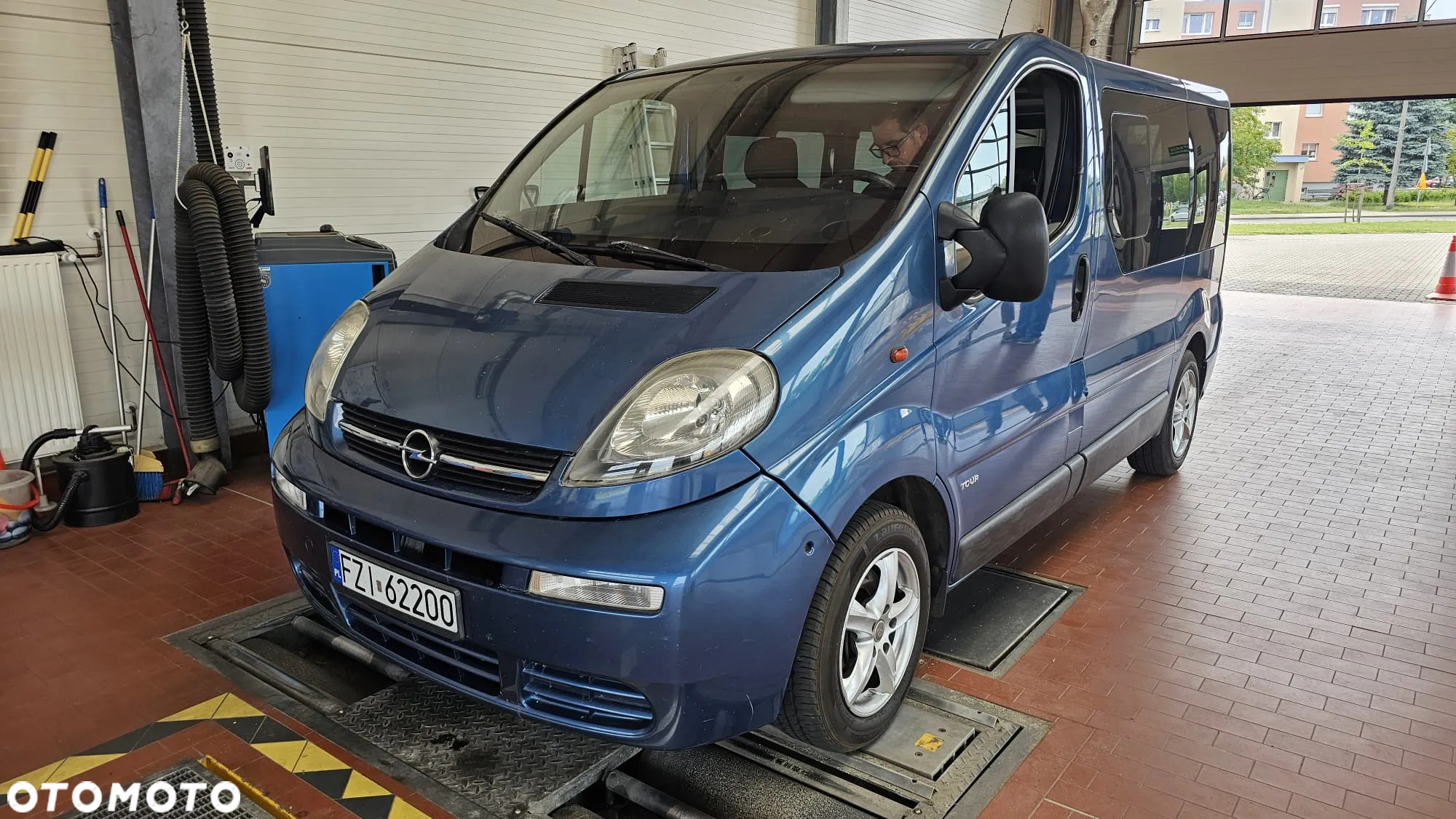 Opel Vivaro 2.0 L1H1 Tour - 2