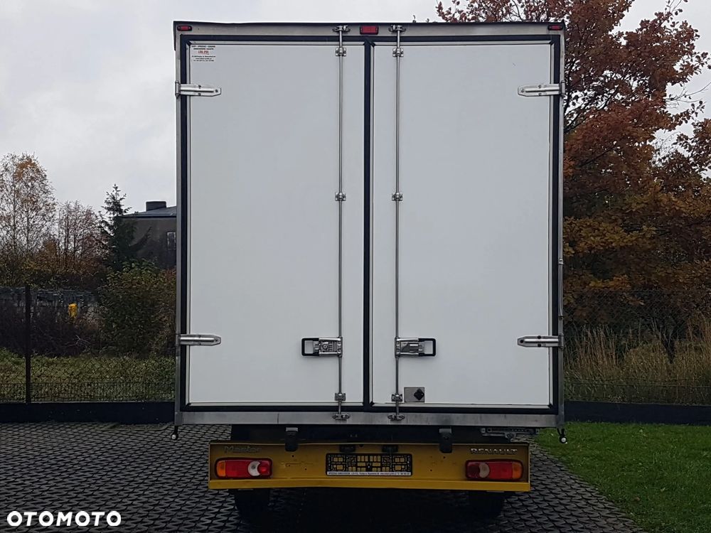 Renault MASTER KONTENER 8EP 4,23x2,23x2,24 KLIMA KRAJOWY MANUAL  6-BIEGÓW - 16