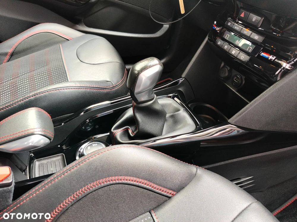 Peugeot 2008 PureTech 110 Stop&Start GT-Line Edition - 21