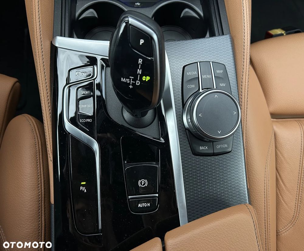 BMW Seria 5 520d mHEV M Sport sport - 33