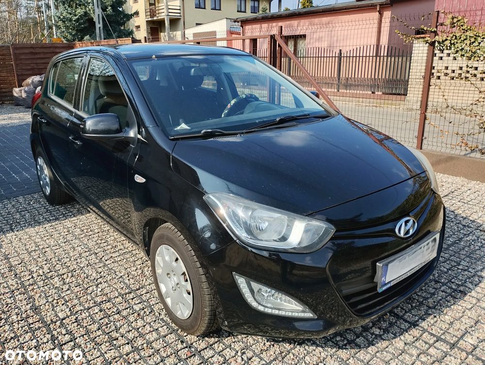 Hyundai i20 blue 1.1 CRDi Classic - 1