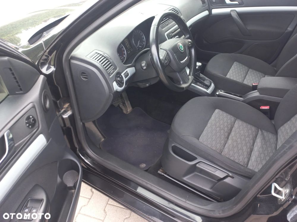 Skoda Octavia 1.6 TDI DPF DSG Elegance - 7