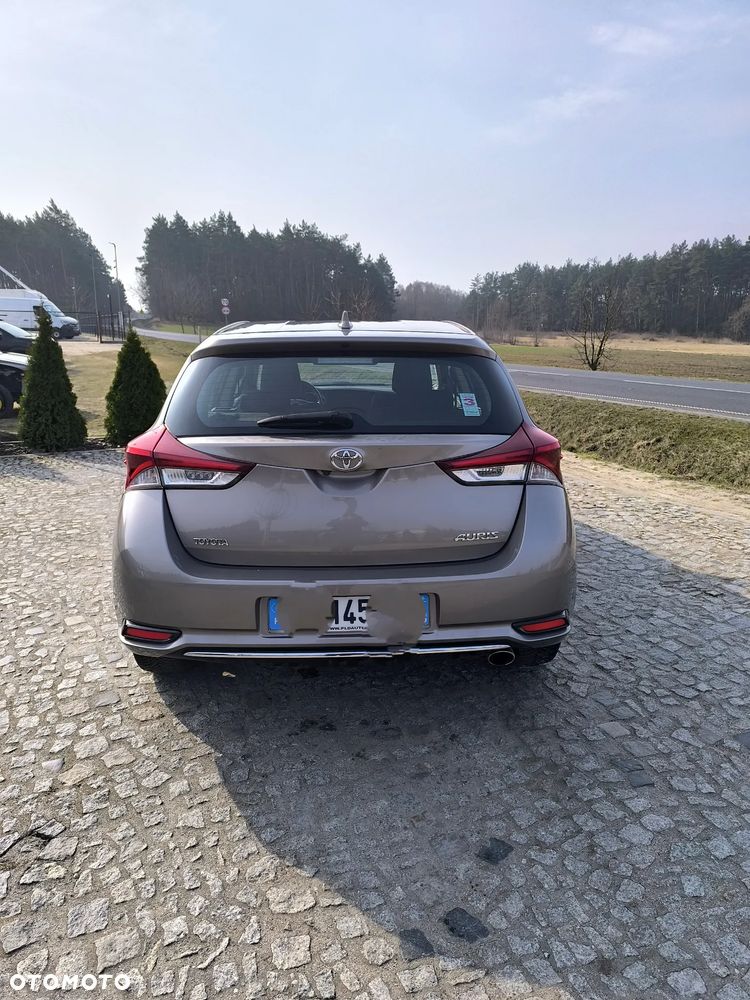 Toyota Auris 1.6 D-4D Design Edition - 6