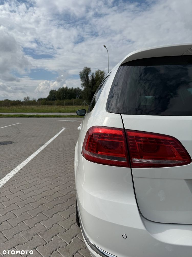 Volkswagen Passat Variant 2.0 TDI 4Mot Highline DSG - 8