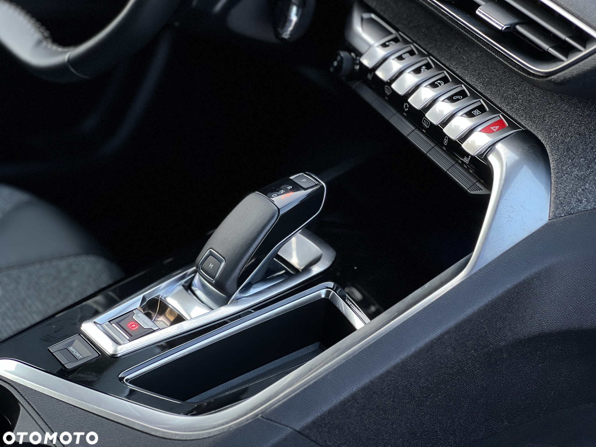 Peugeot 3008 BlueHDi 120 EAT6 Stop & Start Allure - 29