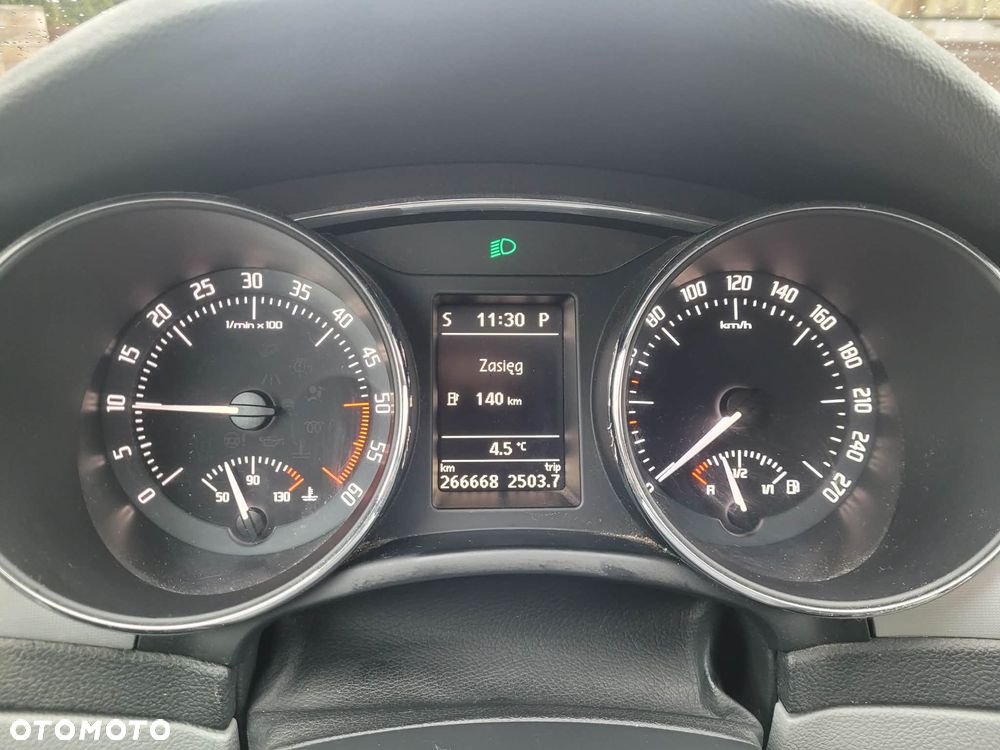 Skoda Superb 2.0 TDI 4x4 DSG AllDrive - 5