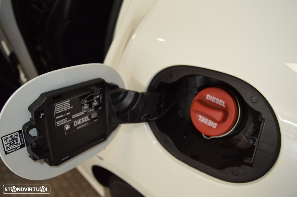 Mercedes-Benz A 180 d Urban - 19