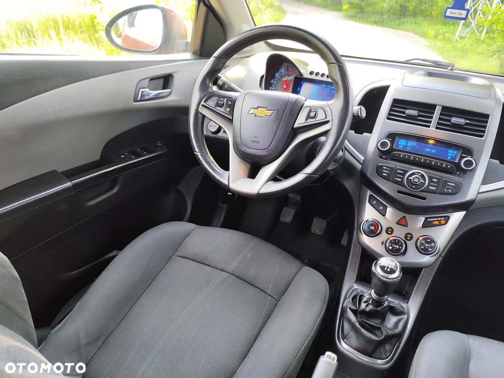 Chevrolet Aveo 1.6 LTZ - 7