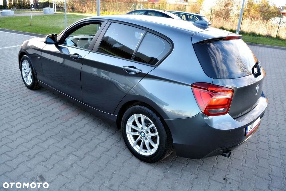 BMW Seria 1 118i Sport Line - 3