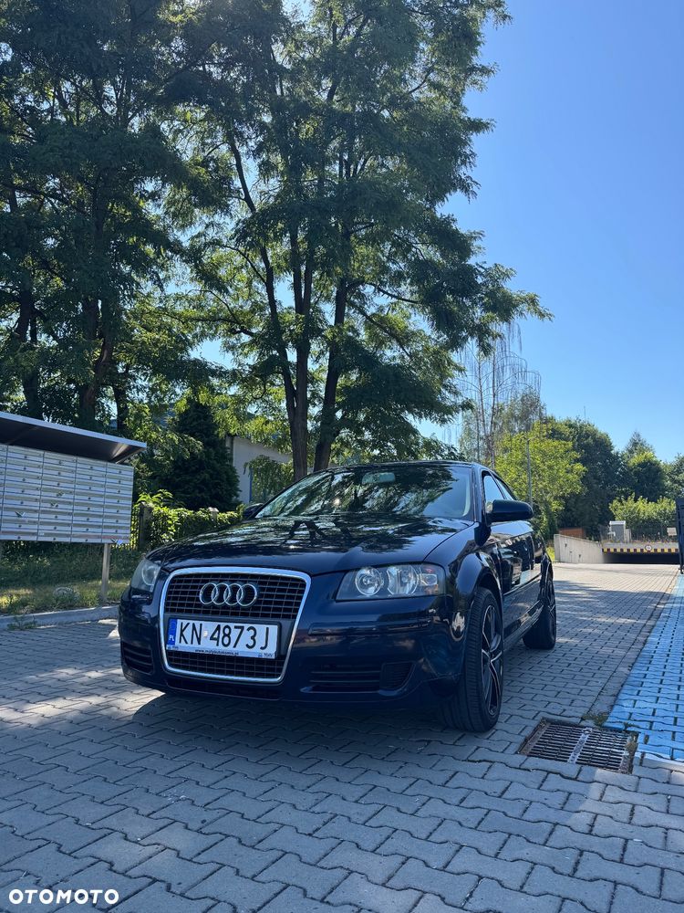 Audi A3 Sportback - 1