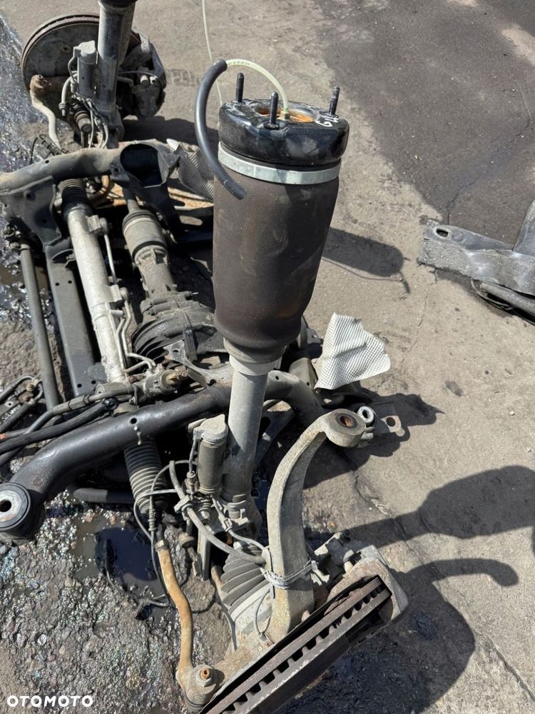 Mercedes GL X164 4,0 CDI amortyzator pneumatyczny prawy lub lewy - 1