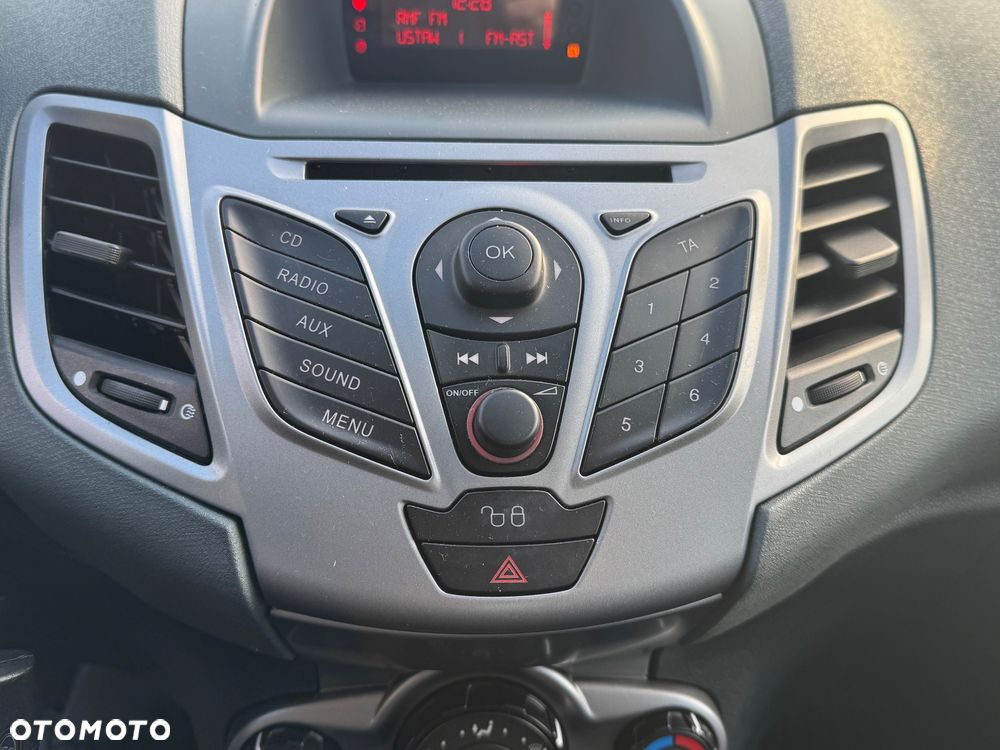 Ford Fiesta 1.25 Titanium - 10