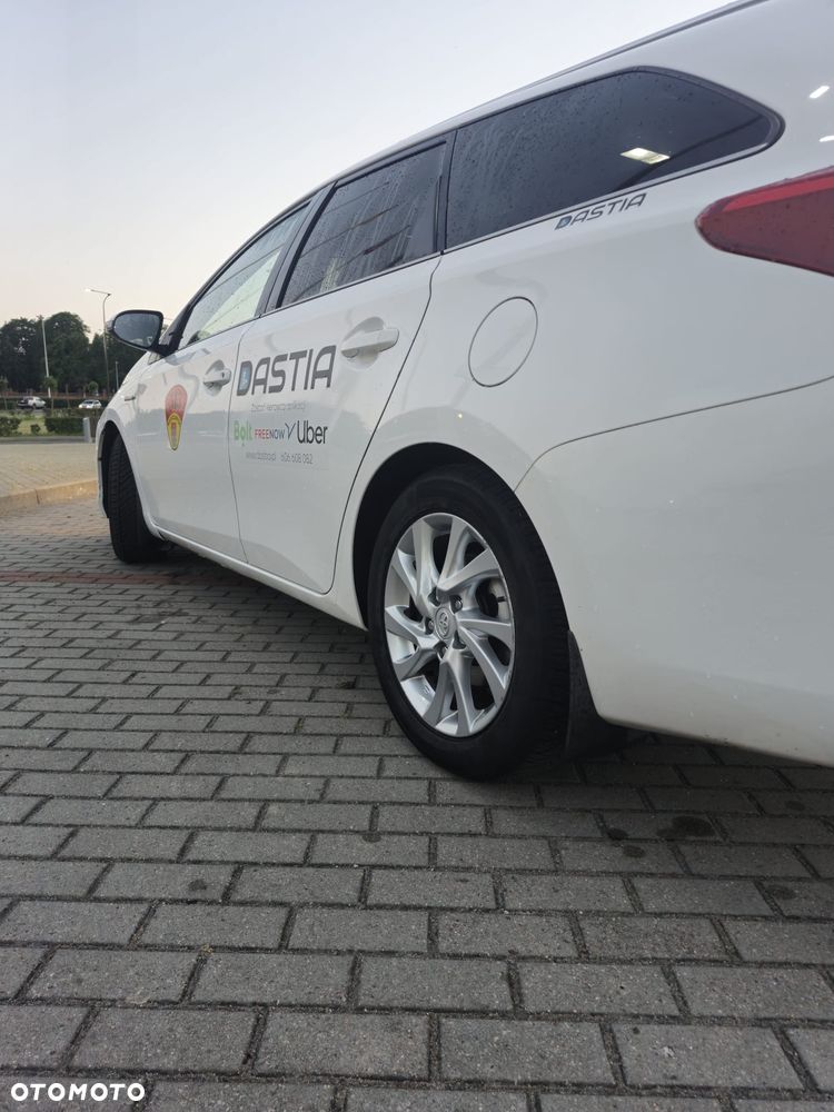 Toyota Auris Hybrid 135 Comfort - 7