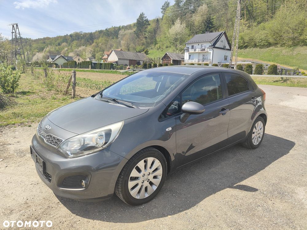 Kia Rio 1.2 Dream Team Edition - 12